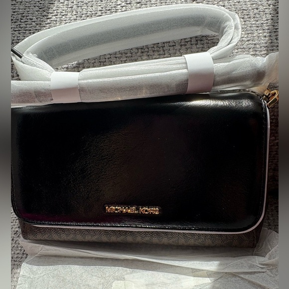 BNWT Authentic Michael Kors Jet Set Black Leather Crossbody sealed ! - Picture 13 of 15